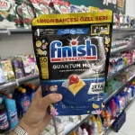 قرص ماشین ظرفشویی مدل Quantum Max با رایحه لیمو بسته ۵۰ عددی - تصویر 2